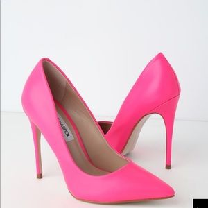 Steve Madden Shoes - Steve Madden Daisie Neon Pink Pointed Toe Pumps Steve Madden Shoes - Steve Madden Daisie Neon Pink Pointed Toe Pumps
